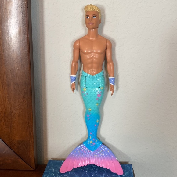 Merman Doll Barbie Dreamtopia 2018 Mattel - Picture 4 of 13